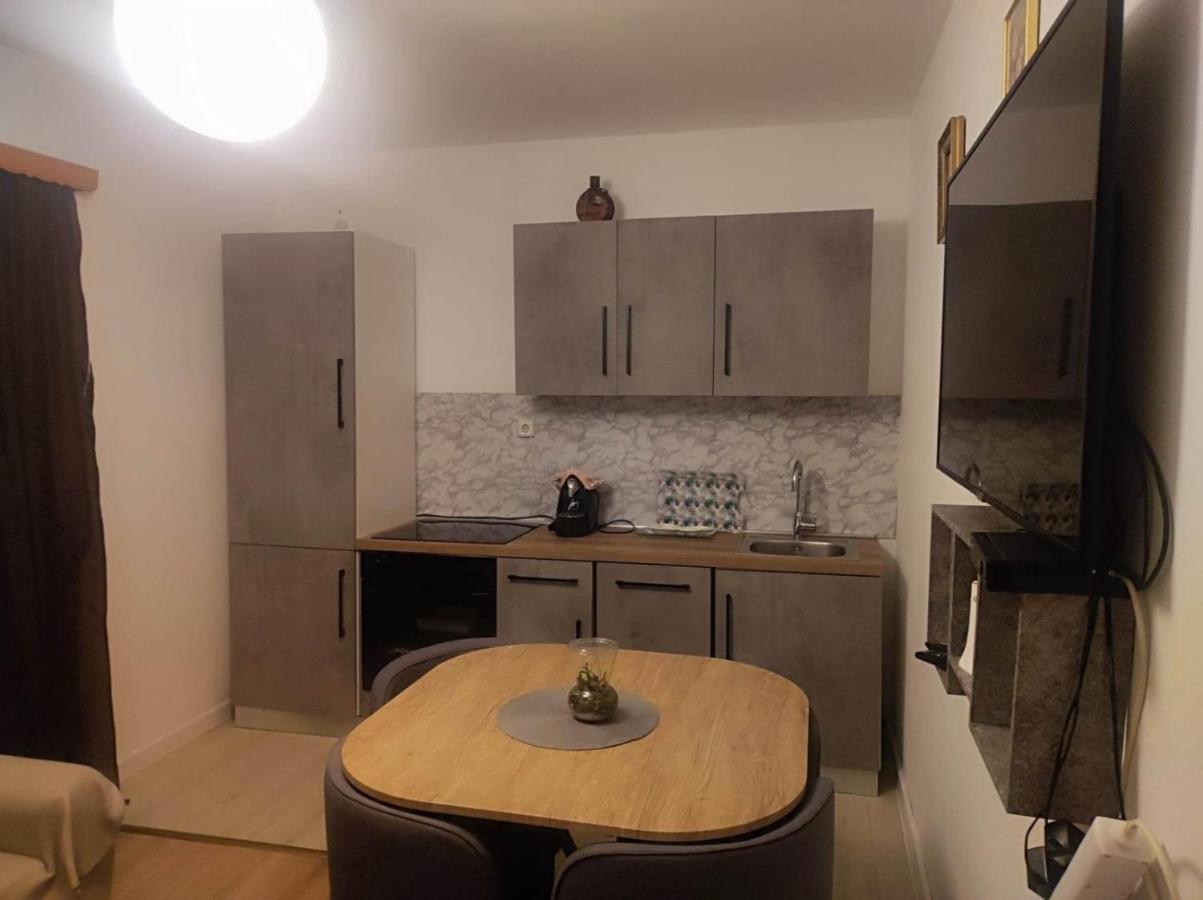 Apartment Jacuzzi Pepi *